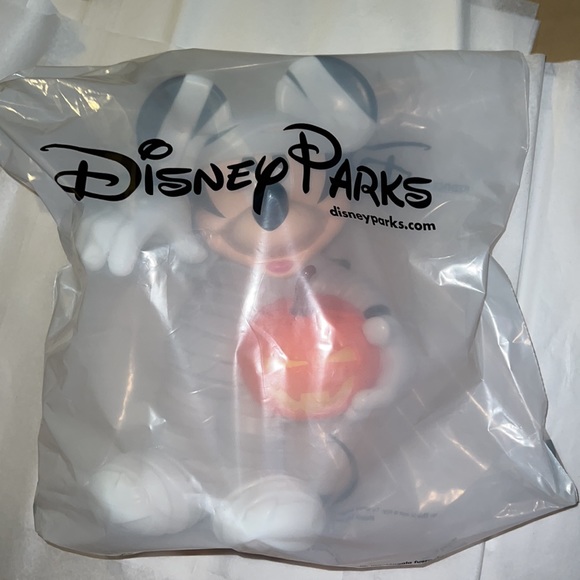 DISNEY Mickey Mummy Spooky Bucket - Picture 14 of 15